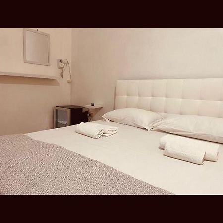 Hostel Bb La Fenice Napoli Eksteriør billede
