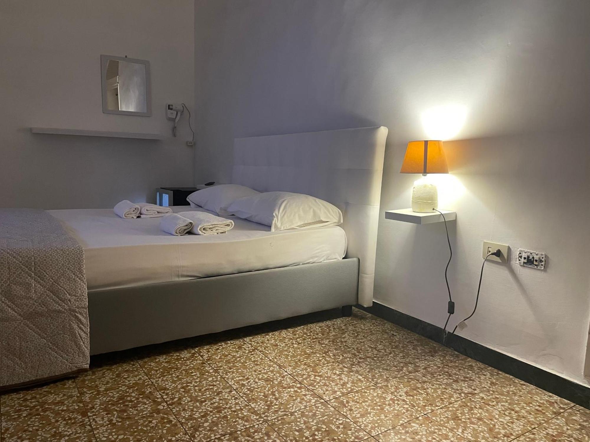 Hostel Bb La Fenice Napoli Eksteriør billede